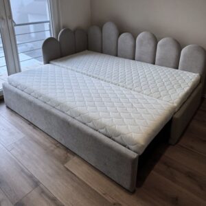 Nela Babybett in der Ausführung mit zusätzlicher, gleich großer Liegefläche